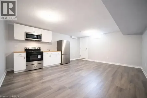 31 Mair Avenue Brantford ON N3T 0T2