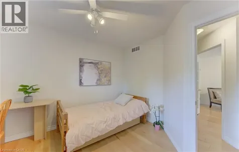 71 Pinecrest Drive Kitchener ON N2A 2G6