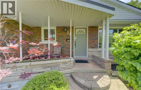 71 Pinecrest Drive Kitchener ON N2A 2G6