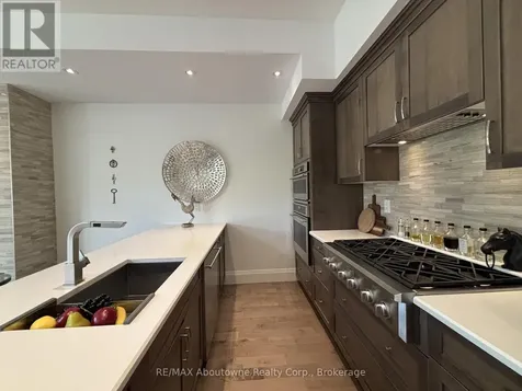 53 Arthur Street South Guelph (st. Patrick's Ward) ON N1E 0P5