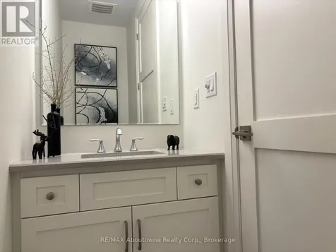 53 Arthur Street South Guelph (st. Patrick's Ward) ON N1E 0P5