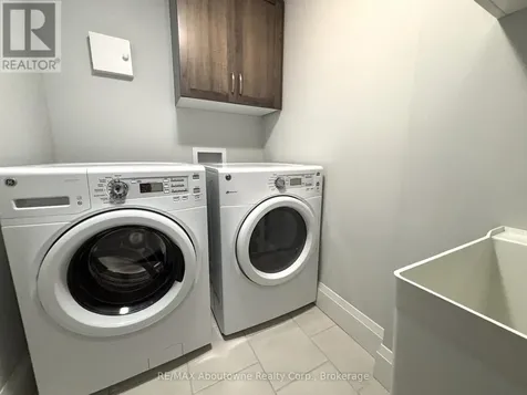 53 Arthur Street South Guelph (st. Patrick's Ward) ON N1E 0P5