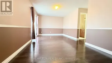 2067 Legrand Crescent Ottawa ON K1E 3R1