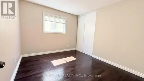2067 Legrand Crescent Ottawa ON K1E 3R1