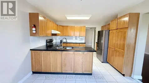 2067 Legrand Crescent Ottawa ON K1E 3R1
