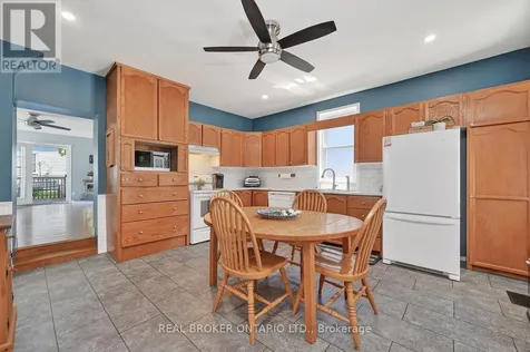 39 Mcewen Avenue Smiths Falls ON K7A 2K2