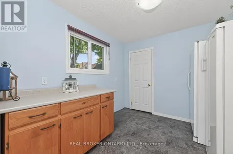 39 Mcewen Avenue Smiths Falls ON K7A 2K2