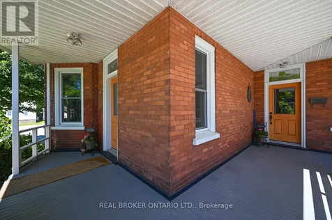 39 Mcewen Avenue Smiths Falls ON K7A 2K2