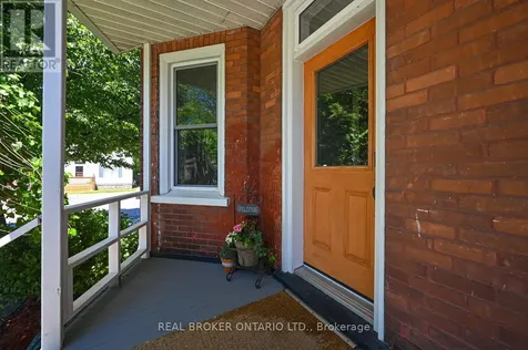 39 Mcewen Avenue Smiths Falls ON K7A 2K2