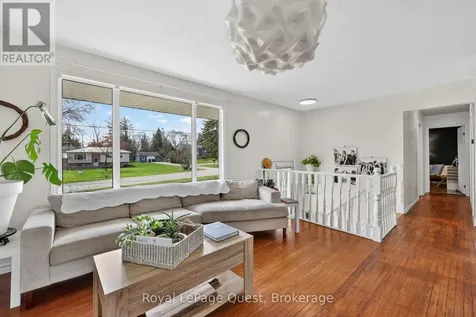 48 Courtland Street Orillia ON L3V 1A7