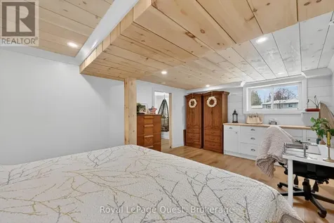 48 Courtland Street Orillia ON L3V 1A7