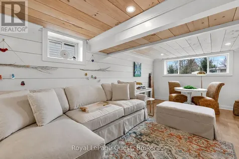 48 Courtland Street Orillia ON L3V 1A7