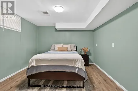 1060 Harbourview Drive Midland ON L4R 5J4