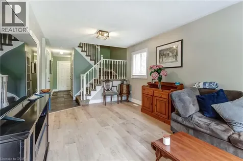 406 Levanna Lane Oakville ON L6H 6B8