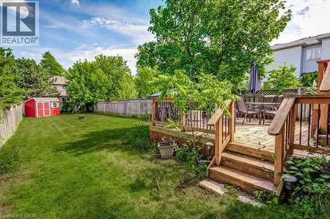 406 Levanna Lane Oakville ON L6H 6B8