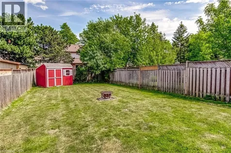 406 Levanna Lane Oakville ON L6H 6B8