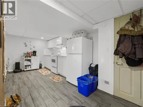 420 Waverly Street Hamilton ON L8H 6R4