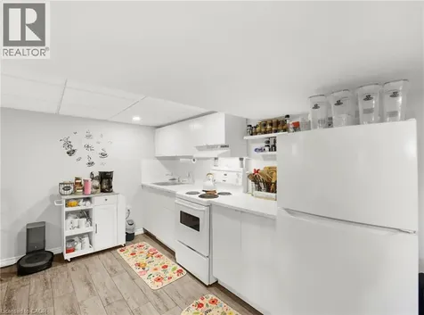 420 Waverly Street Hamilton ON L8H 6R4