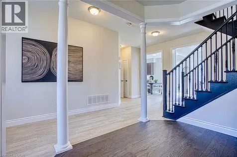 156 Mcknight Avenue Waterdown ON L8B 0T7