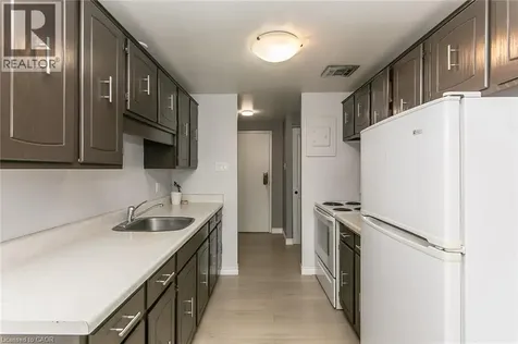 4 Avalon Place Kitchener ON N2M 4N9