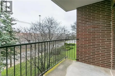 4 Avalon Place Kitchener ON N2M 4N9