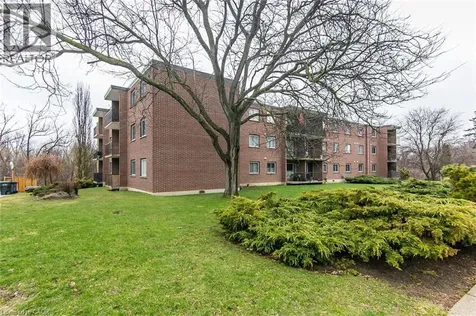 4 Avalon Place Kitchener ON N2M 4N9