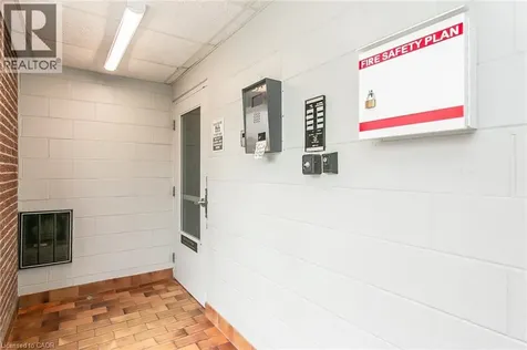 4 Avalon Place Kitchener ON N2M 4N9