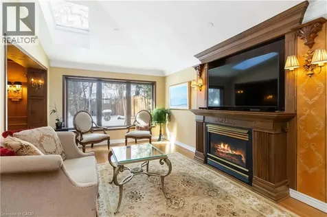 150 Cairncroft Road Oakville ON L6J 4L9