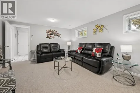 536 Pioneer Drive Kitchener ON N2P 1P2