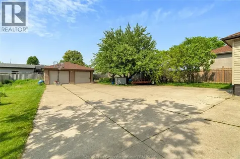 101 Oak Street East Leamington ON N8H 2C7