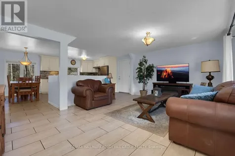 144 Trout Lane Tiny ON L9M 0J1