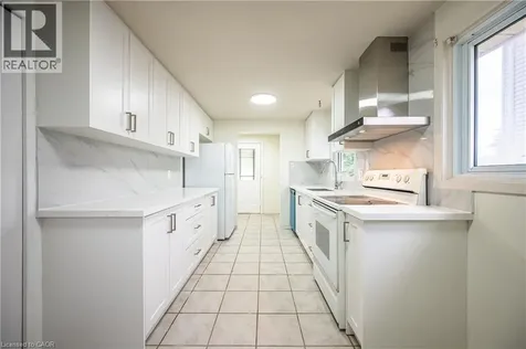 77 Rolling Meadows Drive Kitchener ON N2N 1T4