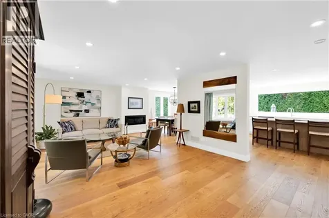 912 Boothman Avenue Burlington ON L7T 1P4
