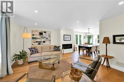 912 Boothman Avenue Burlington ON L7T 1P4