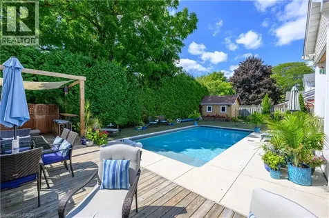 912 Boothman Avenue Burlington ON L7T 1P4