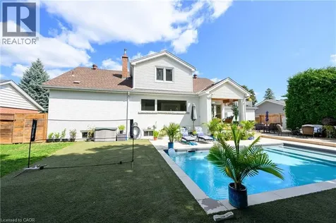 912 Boothman Avenue Burlington ON L7T 1P4