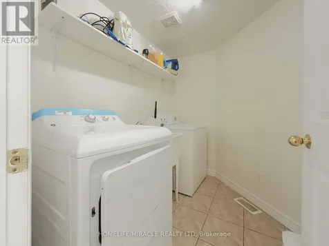 78 Colton Circle Kitchener ON N2A 4K4