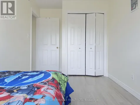 78 Colton Circle Kitchener ON N2A 4K4