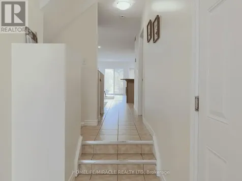 78 Colton Circle Kitchener ON N2A 4K4