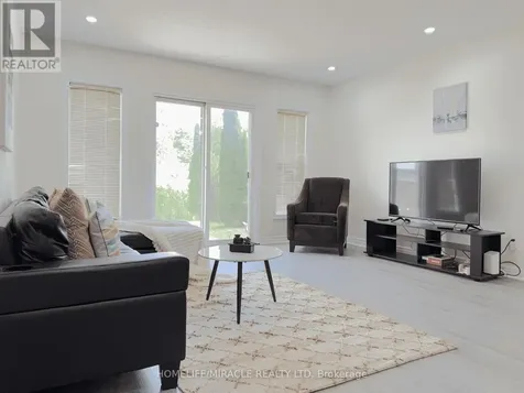 78 Colton Circle Kitchener ON N2A 4K4