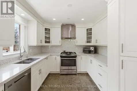 135 Blackburn Drive Brantford ON N3T 6S8
