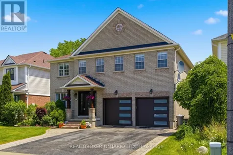 135 Blackburn Drive Brantford ON N3T 6S8