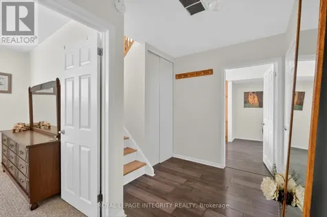 850 Balsam Drive Ottawa ON K1E 1B5