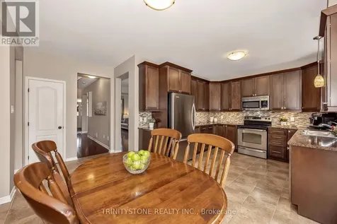 502 Dalewood Crescent Ottawa ON K2S 0L2