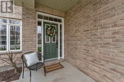 502 Dalewood Crescent Ottawa ON K2S 0L2