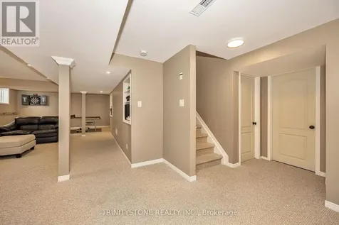 502 Dalewood Crescent Ottawa ON K2S 0L2
