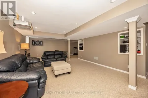 502 Dalewood Crescent Ottawa ON K2S 0L2