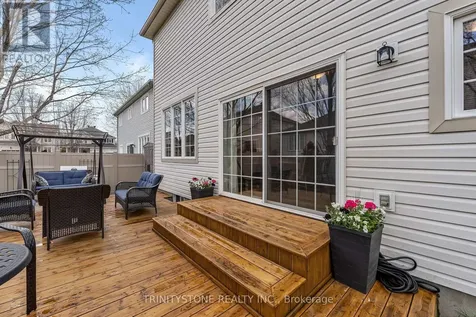 502 Dalewood Crescent Ottawa ON K2S 0L2