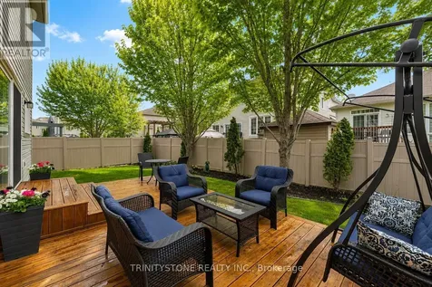 502 Dalewood Crescent Ottawa ON K2S 0L2