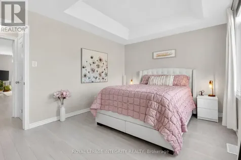 84 Stonehaven Drive Ottawa ON K2M 0C1